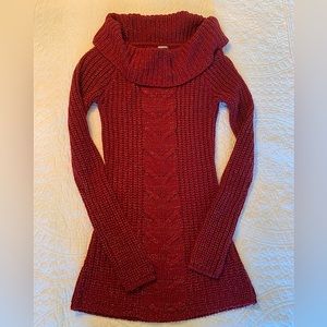 Charolette Russe Red Fit Sweater Dress with Gold Accent Size Small